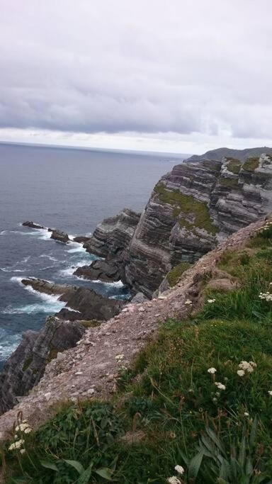 Apartamento Skellig View Bluebell Rose & The Kerry Cliffs Portmagee Exterior foto