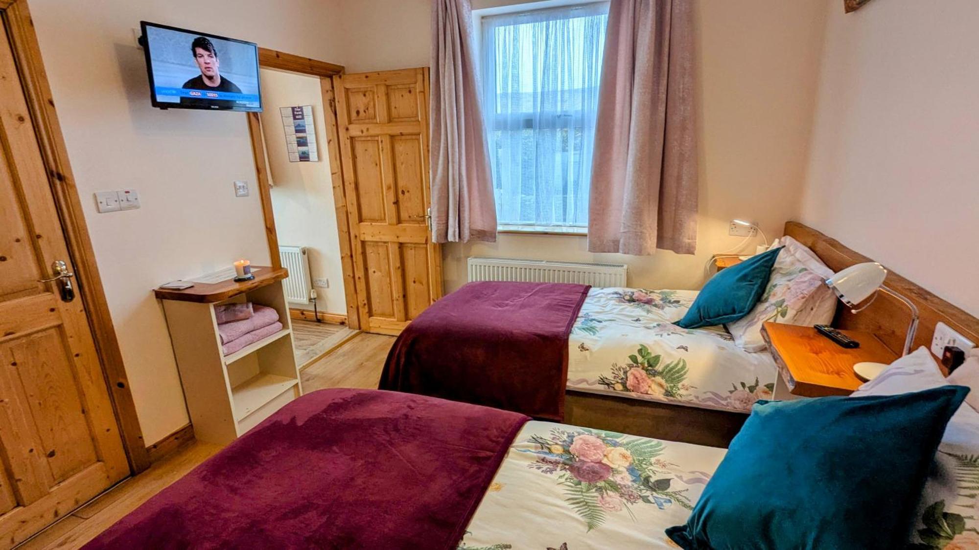 Apartamento Skellig View Bluebell Rose & The Kerry Cliffs Portmagee Exterior foto